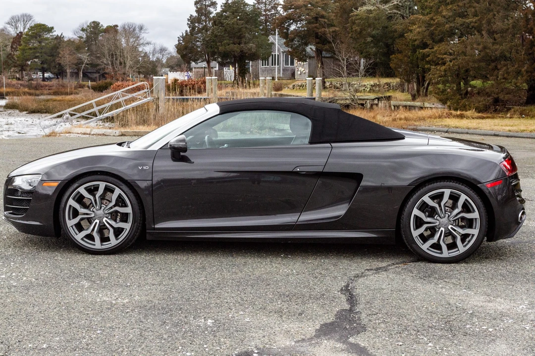 2012 Audi 42 R8 - Image 9 of 31