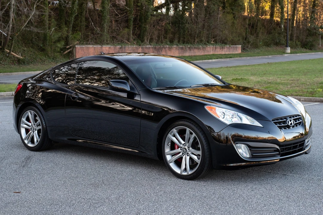2012 Hyundai Genesis Coupe - Image 8 of 31