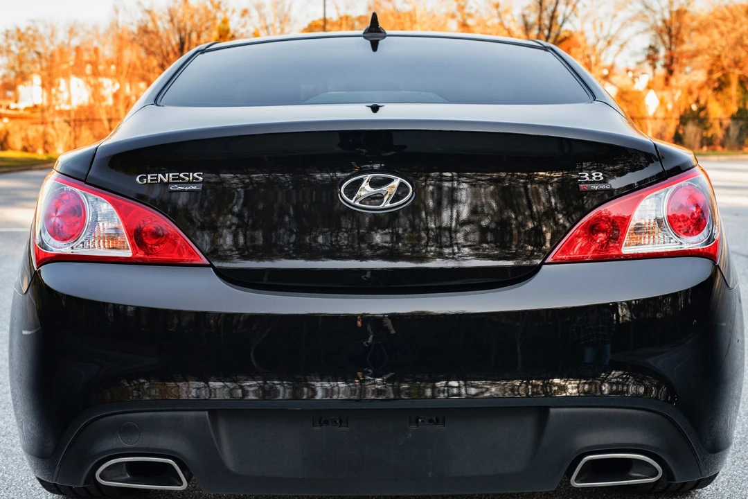 2012 Hyundai Genesis Coupe - Image 30 of 31