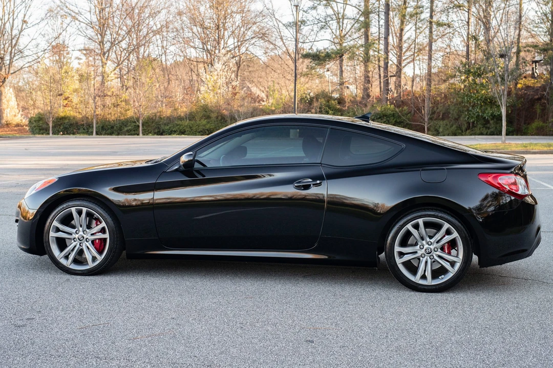 2012 Hyundai Genesis Coupe - Image 3 of 31