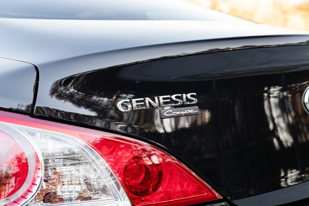 2012 Hyundai Genesis Coupe - Image 28 of 31