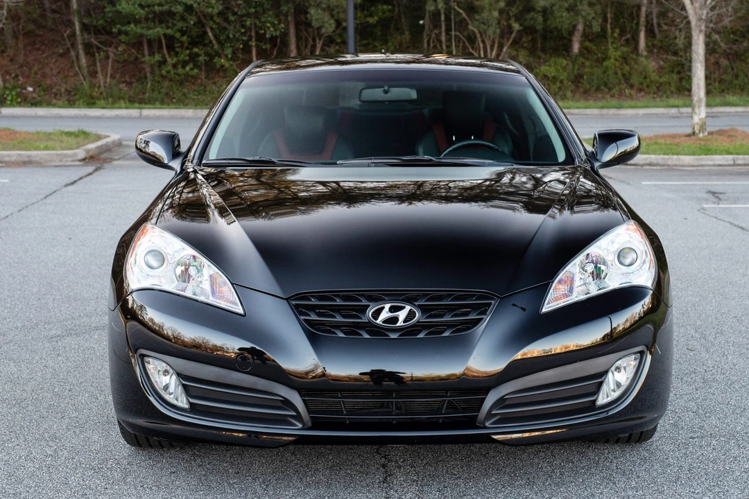 2012 Hyundai Genesis Coupe - Image 2 of 31
