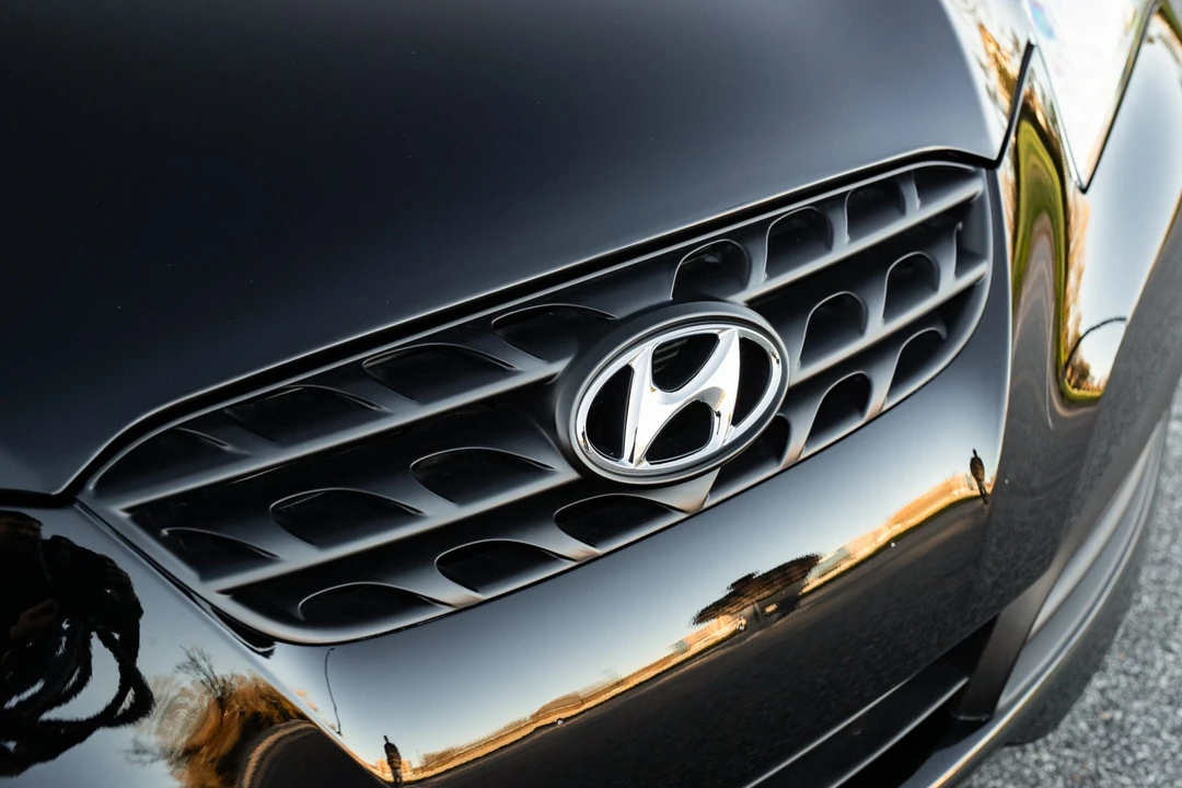2012 Hyundai Genesis Coupe - Image 15 of 31