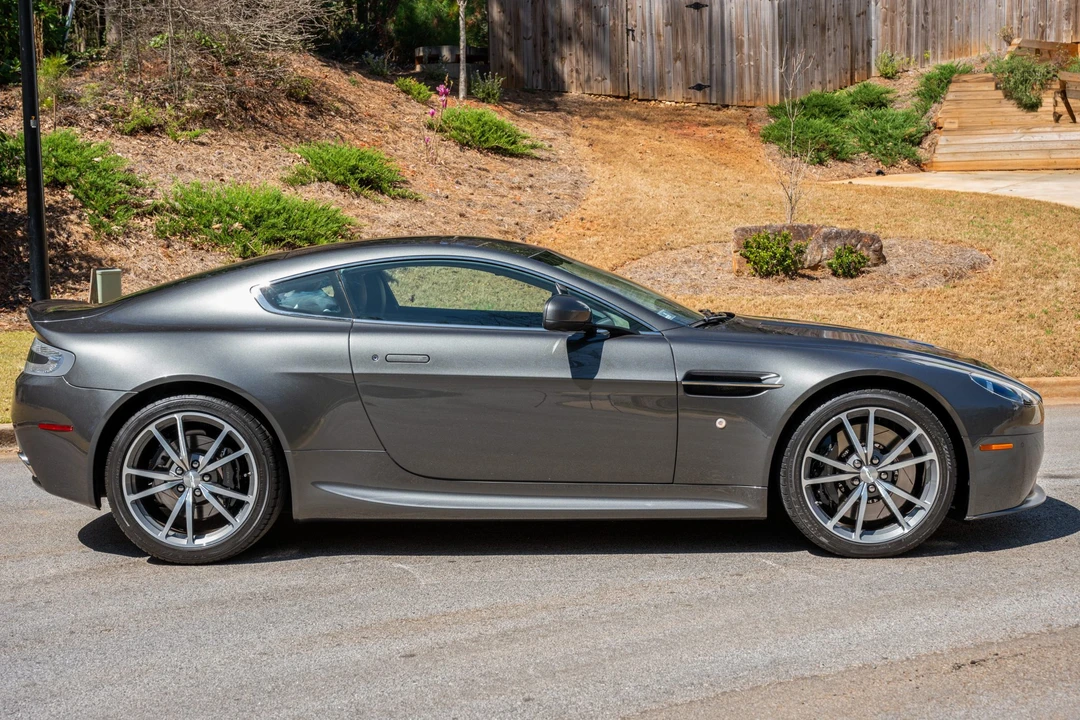 2013 Aston Martin V8 Vantage (2006-2017) - Image 9 of 31