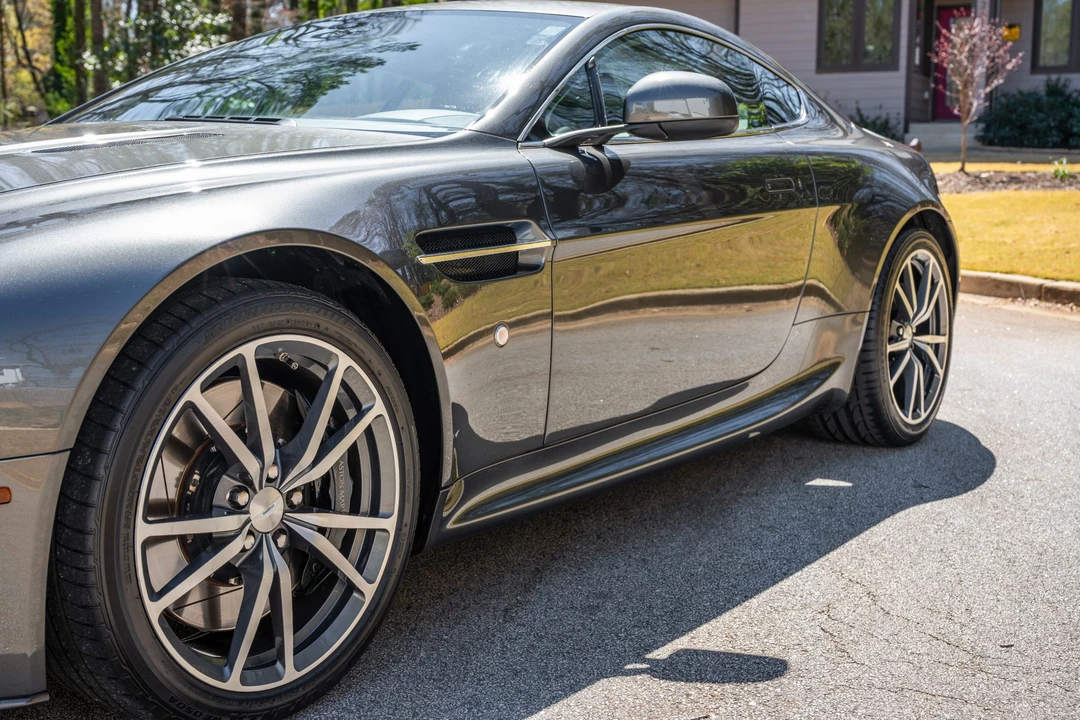 2013 Aston Martin V8 Vantage (2006-2017) - Image 16 of 31