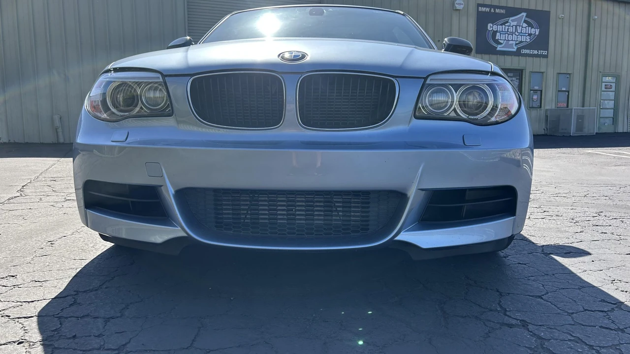 2013 BMW E82 135i & 135is - Image 10 of 31