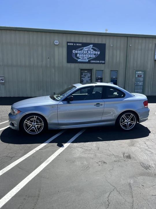 2013 BMW E82 135i & 135is - Image 12 of 31