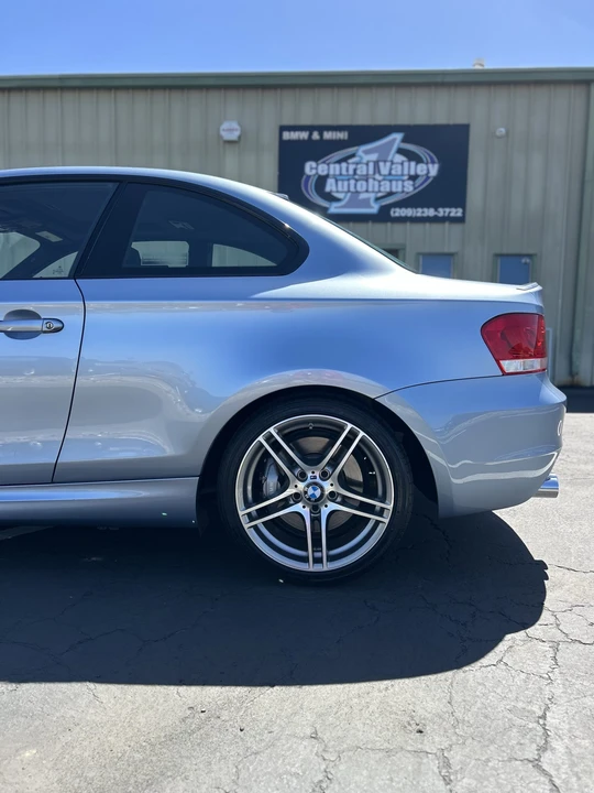 2013 BMW E82 135i & 135is - Image 25 of 31