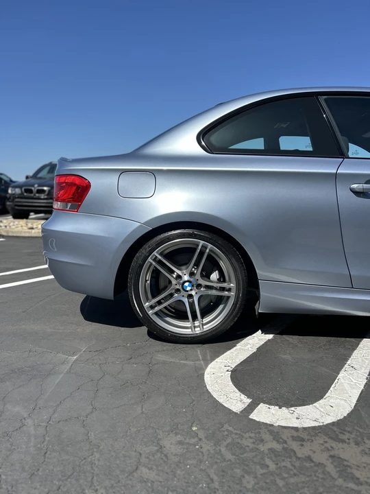2013 BMW E82 135i & 135is - Image 28 of 31