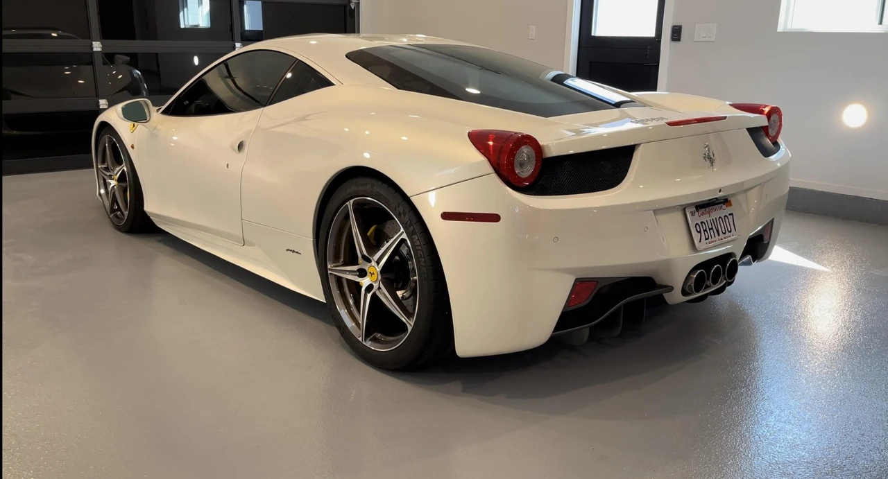 2013 Ferrari 458 Italia - Image 16 of 31