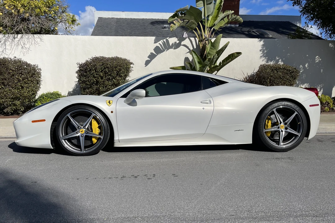 2013 Ferrari 458 Italia - Image 3 of 31