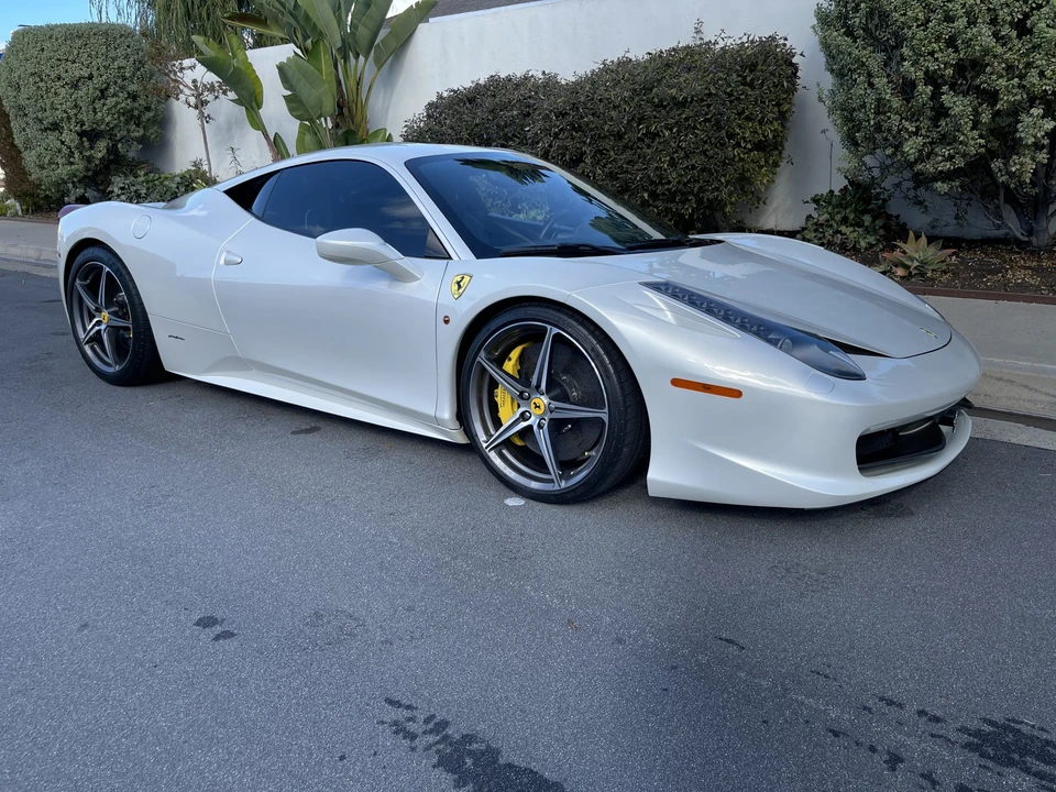 2013 Ferrari 458 Italia - Image 10 of 31