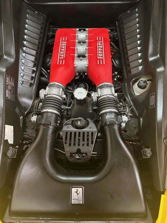 2013 Ferrari 458 Italia - Image 28 of 31