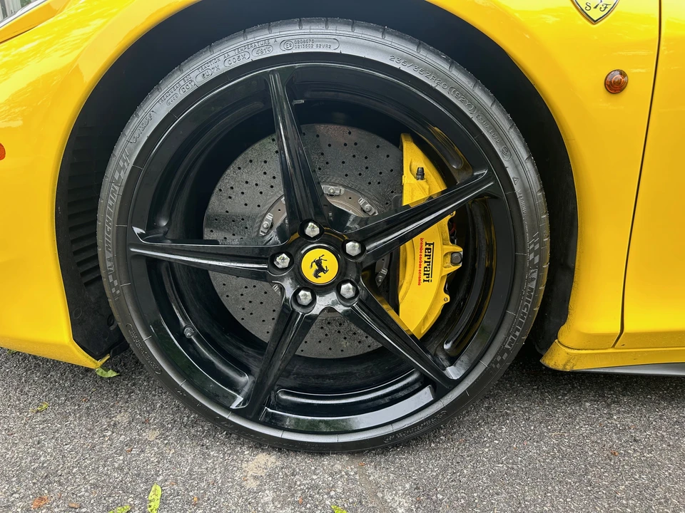 2013 Ferrari 458 Italia - Image 16 of 31