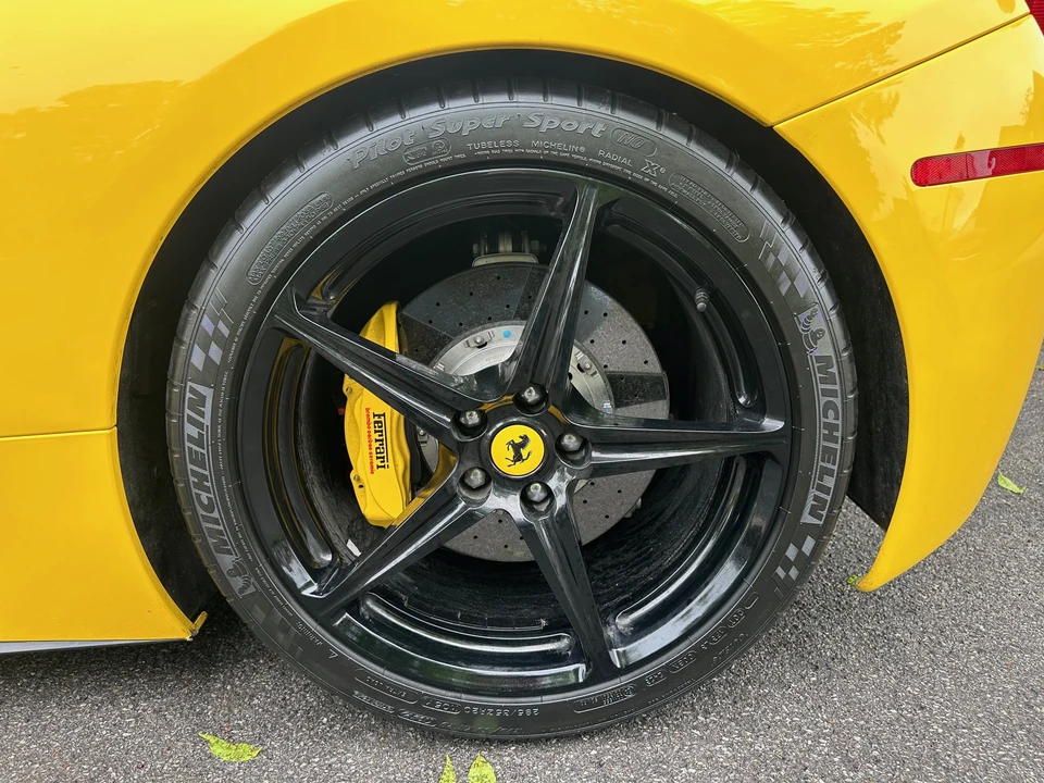 2013 Ferrari 458 Italia - Image 17 of 31