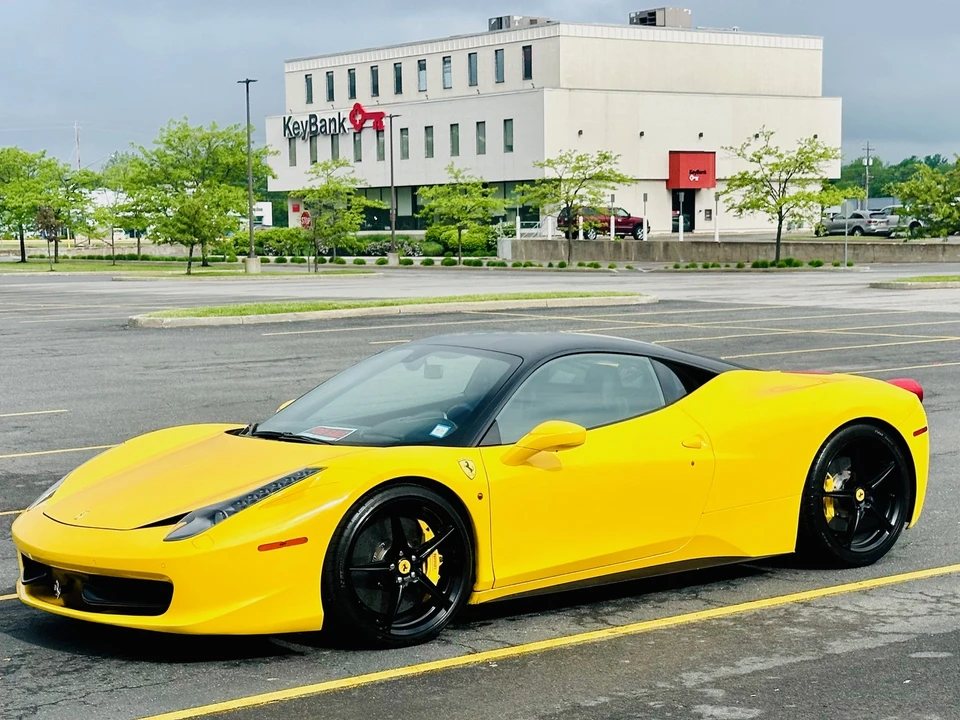 2013 Ferrari 458 Italia - Image 2 of 31