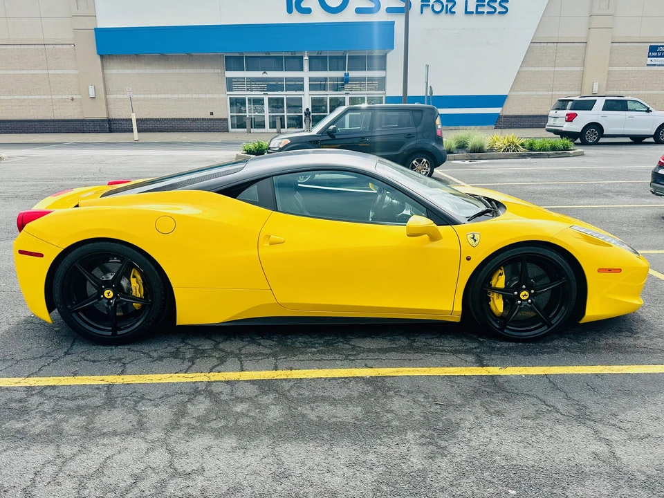 2013 Ferrari 458 Italia - Image 11 of 31
