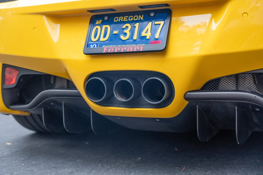 2013 Ferrari 458 Spider - Image 27 of 31