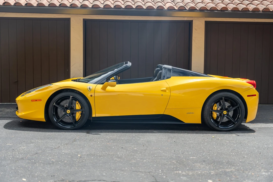 2013 Ferrari 458 Spider - Image 10 of 31