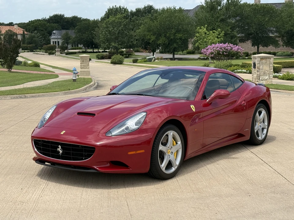 2013 Ferrari California - Image 18 of 31