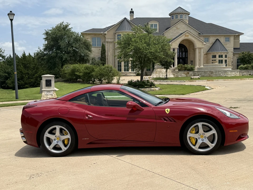 2013 Ferrari California - Image 20 of 31