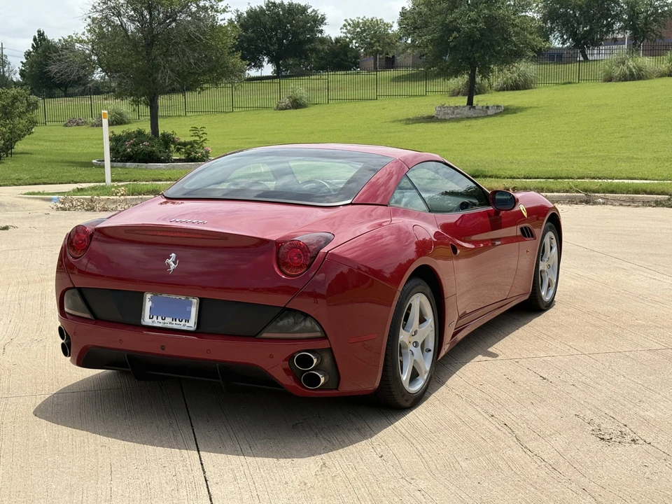2013 Ferrari California - Image 22 of 31
