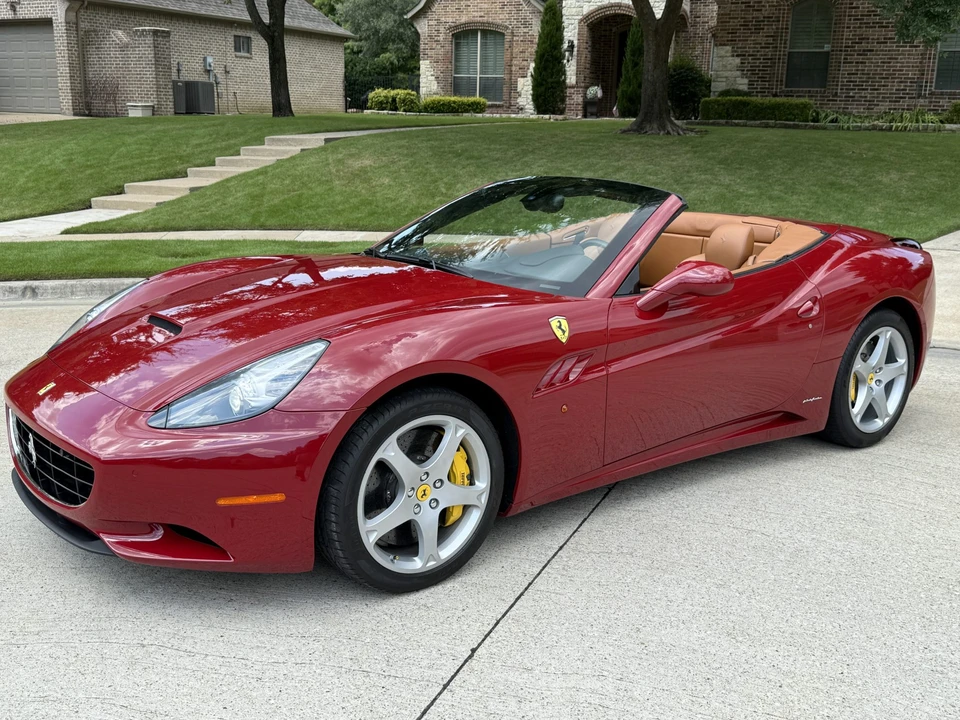 2013 Ferrari California - Image 4 of 31