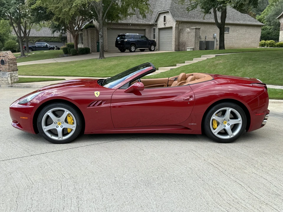 2013 Ferrari California - Image 15 of 31