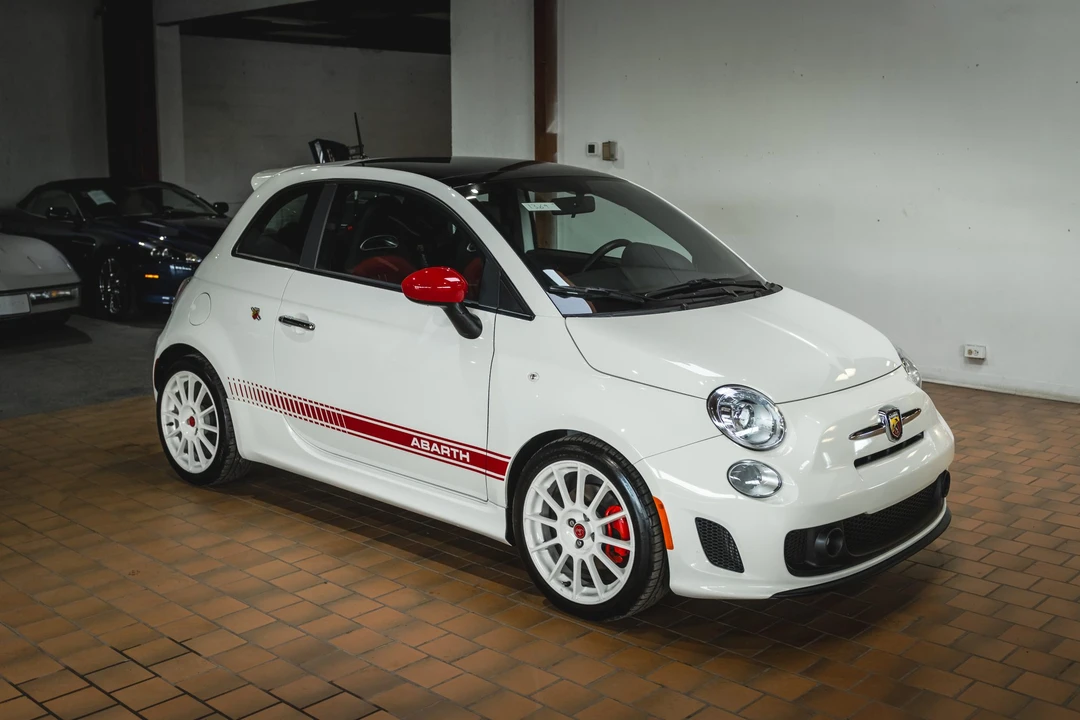 2013 Fiat Abarth 500 - Image 11 of 31