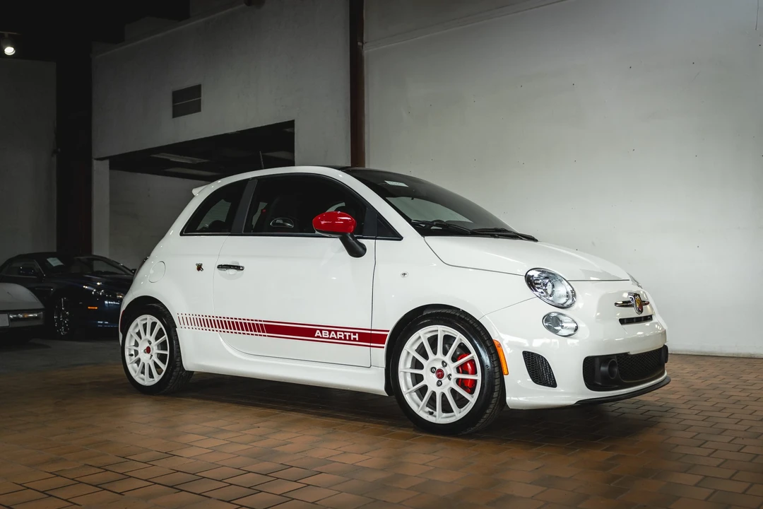2013 Fiat Abarth 500 - Image 12 of 31
