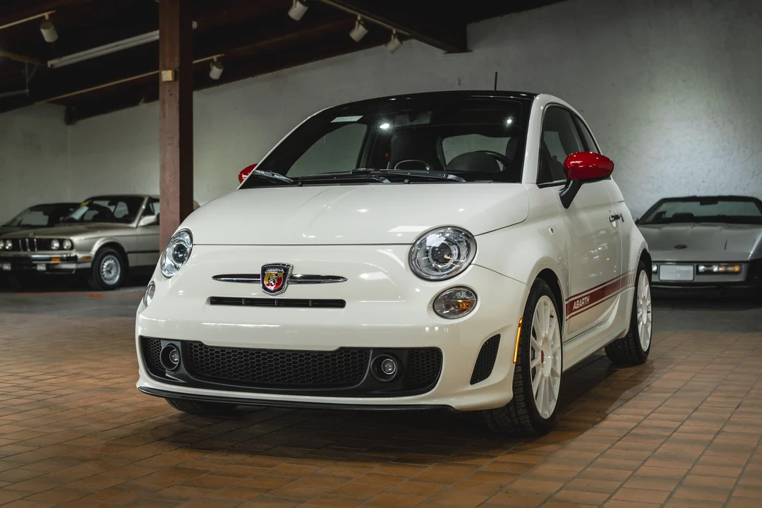 2013 Fiat Abarth 500 - Image 5 of 31