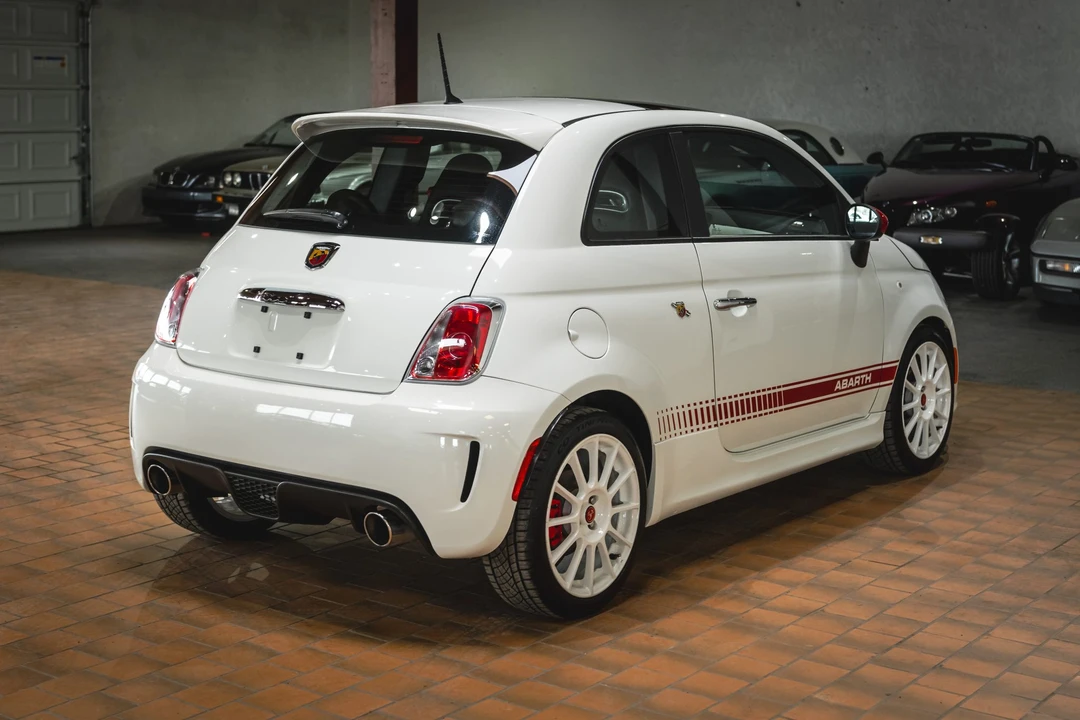 2013 Fiat Abarth 500 - Image 16 of 31