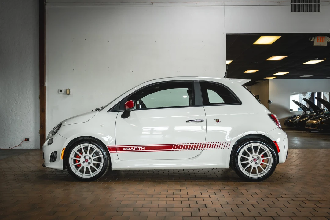 2013 Fiat Abarth 500 - Image 24 of 31