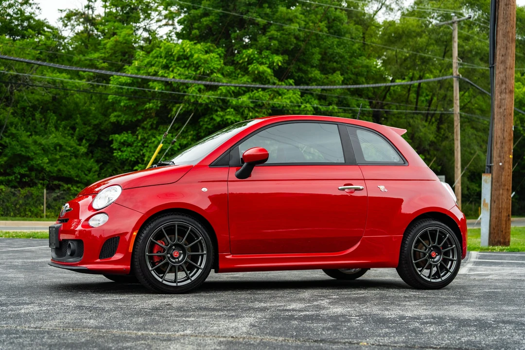 2013 Fiat Abarth 500 - Image 2 of 31