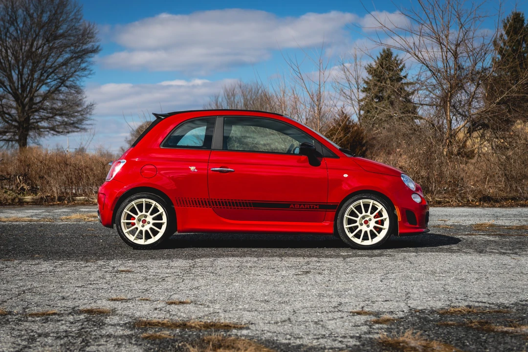 2013 Fiat Abarth 500 - Image 16 of 31