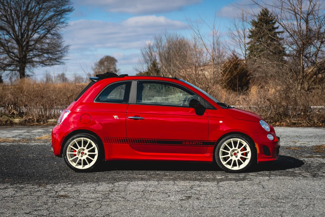 2013 Fiat Abarth 500 - Image 17 of 31