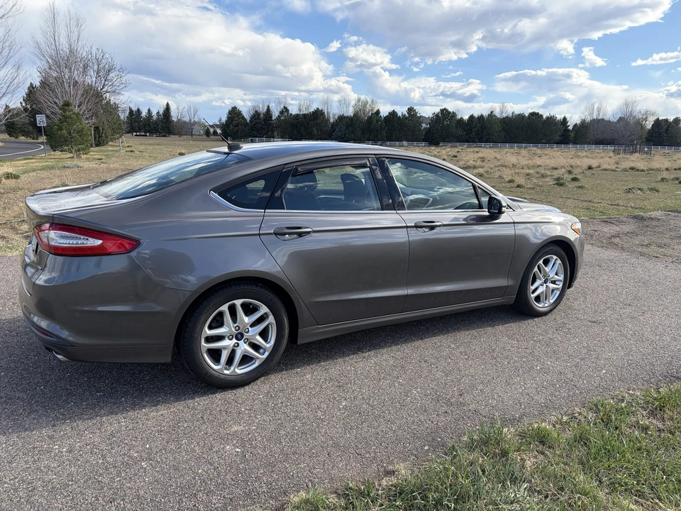 2013 Ford Fusion 2nd Gen - Image 14 of 21
