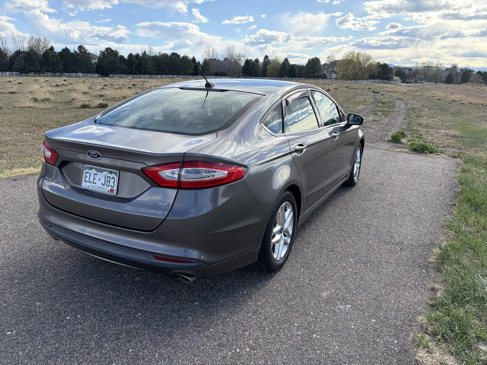 2013 Ford Fusion 2nd Gen - Image 12 of 21