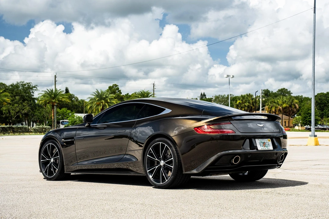 2014 Aston Martin Vanquish 2nd Gen - Image 15 of 31