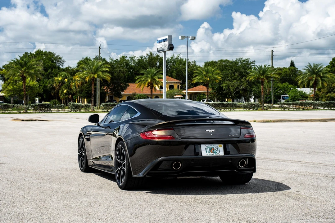 2014 Aston Martin Vanquish 2nd Gen - Image 13 of 31