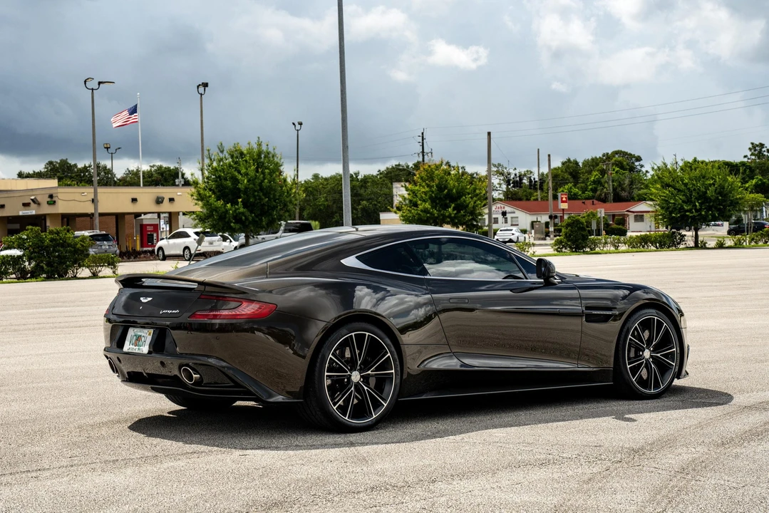 2014 Aston Martin Vanquish 2nd Gen - Image 9 of 31