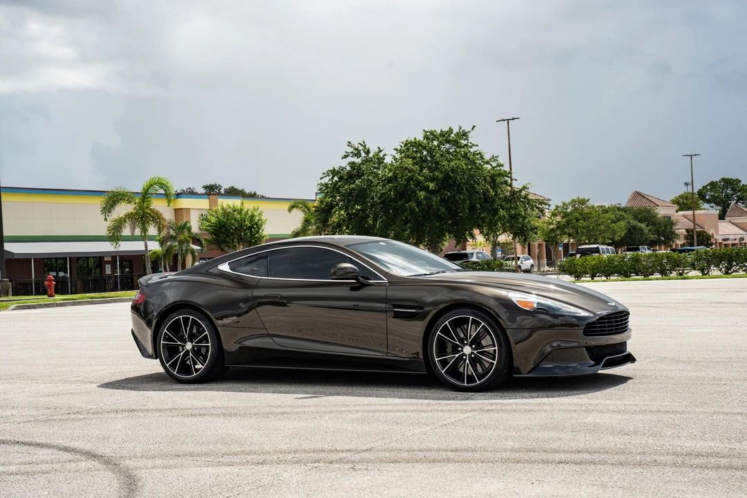 2014 Aston Martin Vanquish 2nd Gen - Image 5 of 31