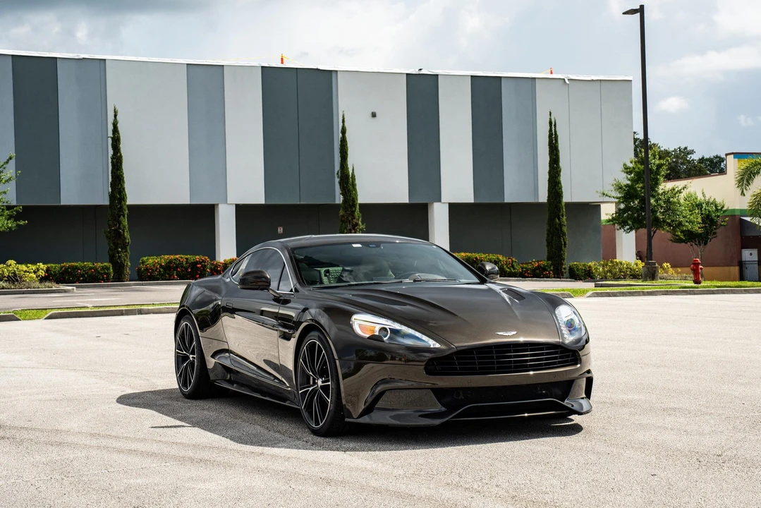 2014 Aston Martin Vanquish 2nd Gen - Image 3 of 31