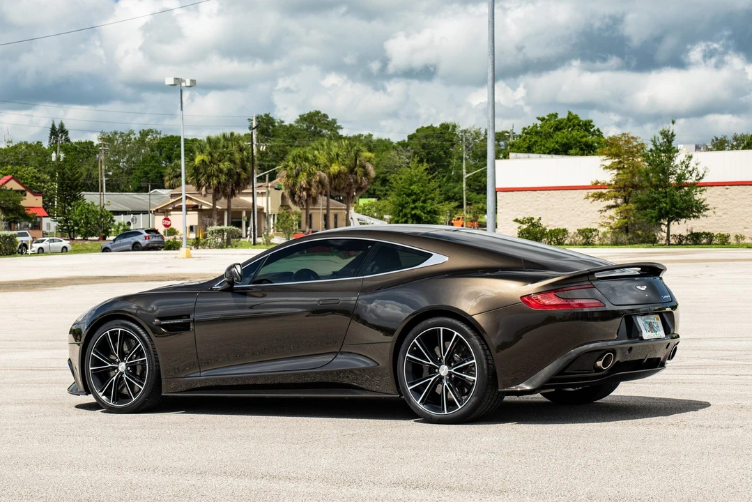 2014 Aston Martin Vanquish 2nd Gen - Image 16 of 31
