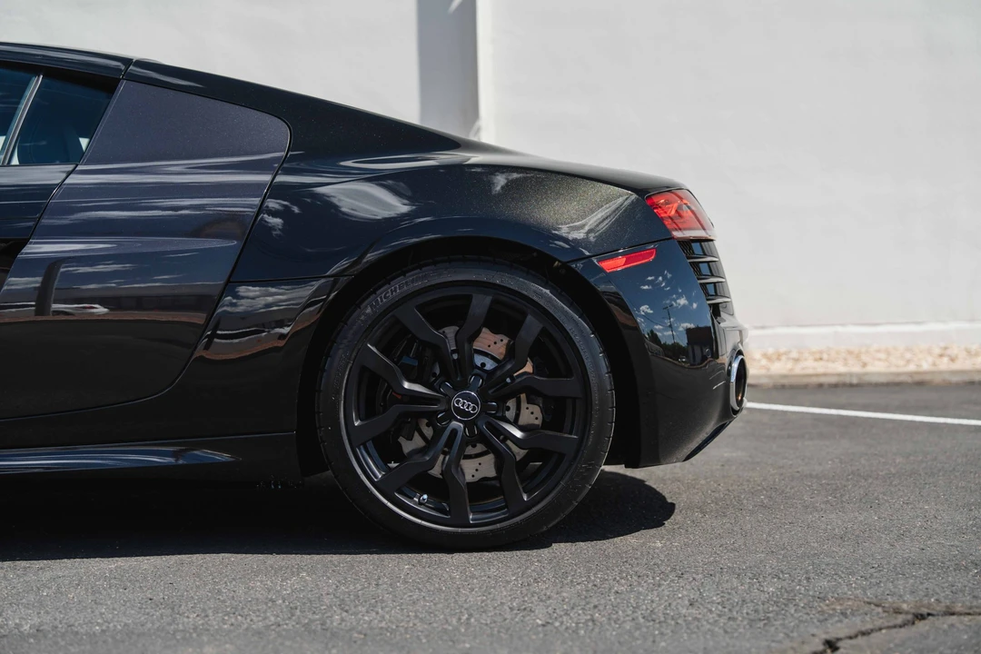 2014 Audi 42 R8 - Image 22 of 31