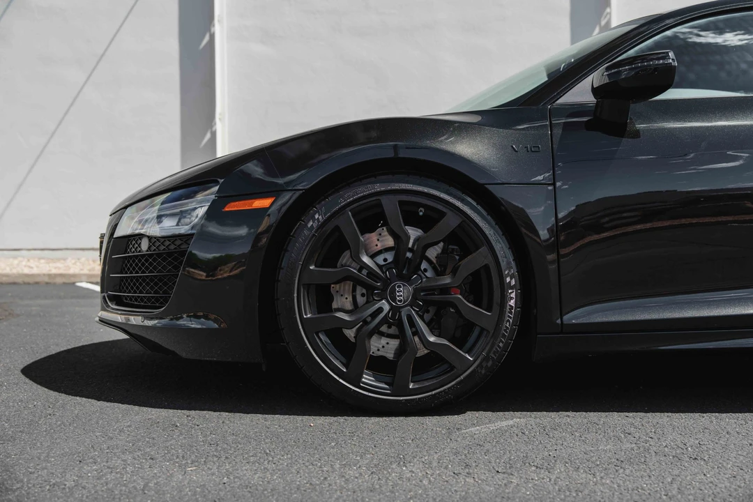 2014 Audi 42 R8 - Image 17 of 31