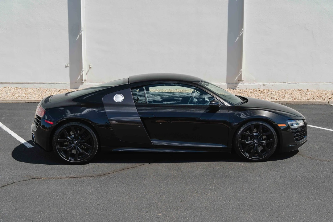 2014 Audi 42 R8 - Image 8 of 31