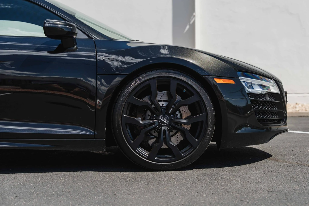 2014 Audi 42 R8 - Image 30 of 31