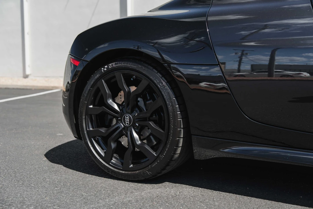 2014 Audi 42 R8 - Image 26 of 31