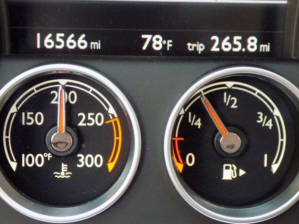 2014 Bentley Continental Flying Spur - Image 24 of 31